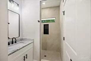 306 W Winthrop Ave, Pensacola, FL 32507 - Photo 22