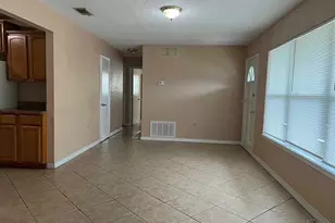 3229 Maplewood Dr, Gulf Breeze, FL 32563 - Photo 2