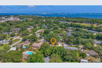 204 Nandina Rd, Gulf Breeze, FL 32561 - Photo 56