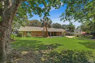 204 Nandina Rd, Gulf Breeze, FL 32561 - Photo 46