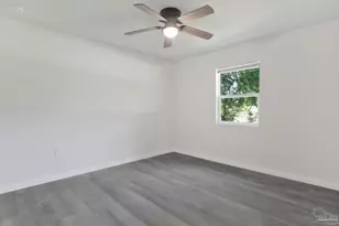 6492 Gaynell Ave, Milton, FL 32570 - Photo 10