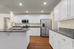 6041 Makenna Dr, Pensacola, FL 32526 - Photo 8
