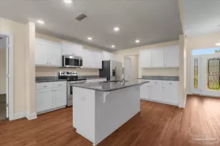 6041 Makenna Dr, Pensacola, FL 32526 - Photo 10