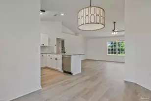 4898 Spencer Oaks Blvd, Pace, FL 32571 - Photo 8