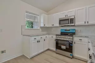 4898 Spencer Oaks Blvd, Pace, FL 32571 - Photo 10