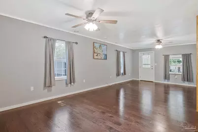 6622 Hinote St, Milton, FL 32570 - Photo 8