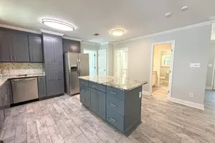 220 Cordoba St, Gulf Breeze, FL 32561 - Photo 6