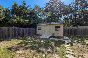 220 Cordoba St, Gulf Breeze, FL 32561 - Photo 52