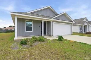 4631 Carlstrom Ln, Pensacola, FL 32507 - Photo 2