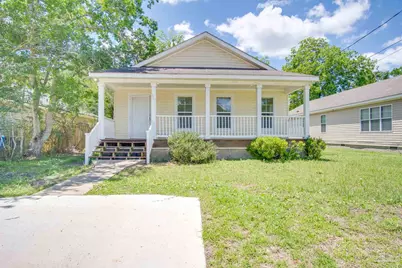 727 Bremen Ave, Pensacola, FL 32507 - Photo 1