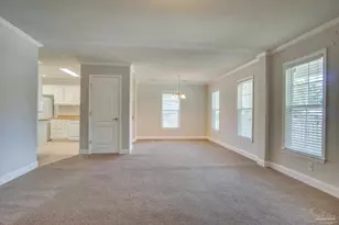 727 Bremen Ave, Pensacola, FL 32507 - Photo 8