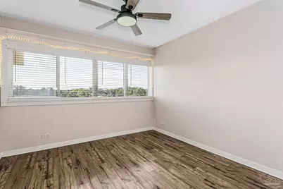 825 Bayshore Dr #405, Pensacola, FL 32507 - Photo 12