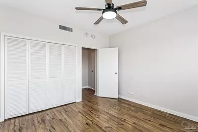 825 Bayshore Dr #405, Pensacola, FL 32507 - Photo 14