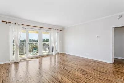 825 Bayshore Dr #405, Pensacola, FL 32507 - Photo 2