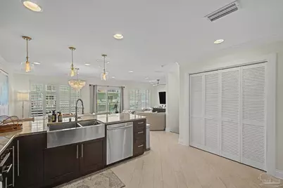 888 Sound Harbor Cir, Gulf Breeze, FL 32563 - Photo 12