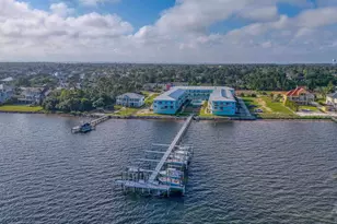 888 Sound Harbor Cir, Gulf Breeze, FL 32563 - Photo 58