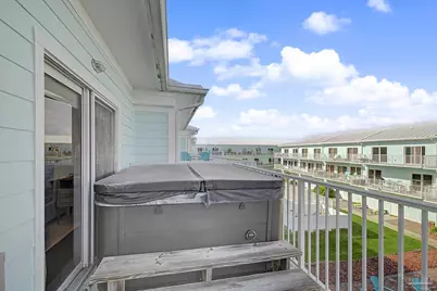 888 Sound Harbor Cir, Gulf Breeze, FL 32563 - Photo 38