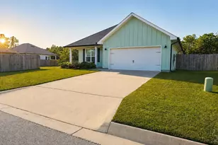 12609 Windsor Dr, Pensacola, FL 32506 - Photo 1