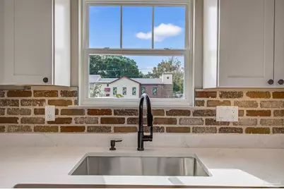 1106 N E St, Pensacola, FL 32501 - Photo 16