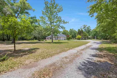 10686 Hatcher St, Milton, FL 32583 - Photo 2