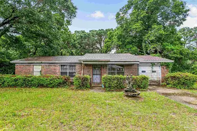 7721 Pontiac Dr, Pensacola, FL 32506 - Photo 2