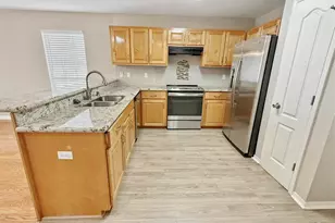 2121 Pin High Dr, Pensacola, FL 32526 - Photo 6