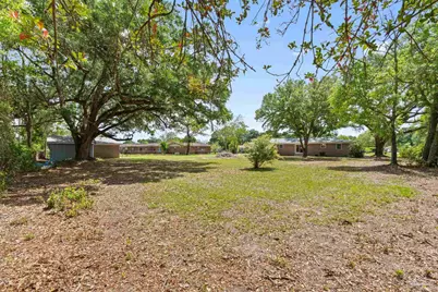 6114 Confederate Dr, Pensacola, FL 32503 - Photo 2