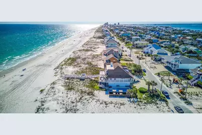 1304 Ariola Dr, Pensacola Beach, FL 32561 - Photo 8