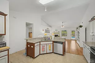 1792 Twin Pine Blvd, Gulf Breeze, FL 32563 - Photo 20