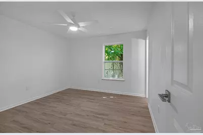 1802 W Godfrey St, Pensacola, FL 32501 - Photo 22
