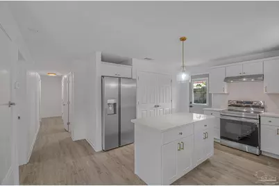 1802 W Godfrey St, Pensacola, FL 32501 - Photo 10