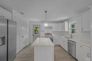 1802 W Godfrey St, Pensacola, FL 32501 - Photo 8