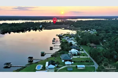 7560 Petersen Pt Rd, Milton, FL 32583 - Photo 1