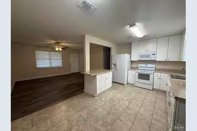 321 Forest Hills Dr, Pensacola, FL 32533 - Photo 4