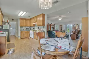 1450 Country Hills Dr, Cantonment, FL 32533 - Photo 6