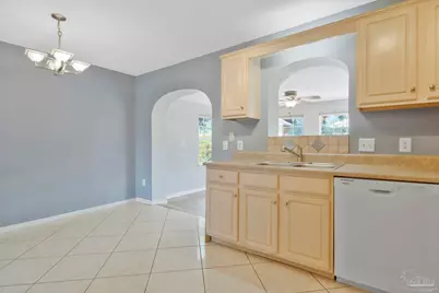 6646 Woodbury Forest Dr, Milton, FL 32583 - Photo 10