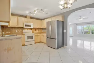 6646 Woodbury Forest Dr, Milton, FL 32583 - Photo 4