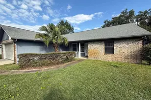 3872 Mariners Dr, Gulf Breeze, FL 32563 - Photo 2