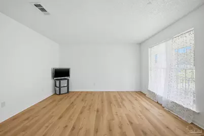 2703 Memphis Cir, Pensacola, FL 32526 - Photo 6