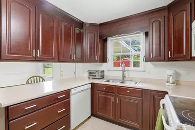 2703 Memphis Cir, Pensacola, FL 32526 - Photo 14