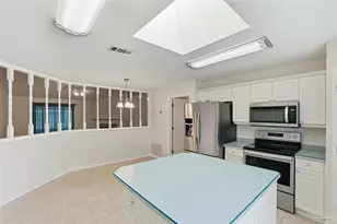 2129 Coral Creek Dr, Pensacola, FL 32506 - Photo 16