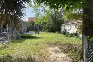 2305 N Spring St, Pensacola, FL 32501 - Photo 2