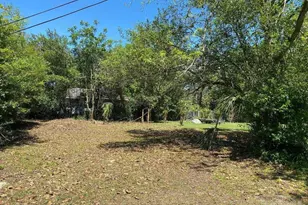 1212 W Hatton St, Pensacola, FL 32501 - Photo 2