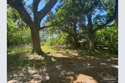 1401 N N St, Pensacola, FL 32501 - Photo 4