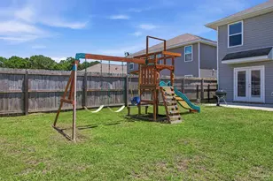9439 Lutoo Ln, Pensacola, FL 32526 - Photo 12