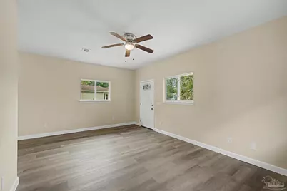 2303 N Spring St, Pensacola, FL 32501 - Photo 4