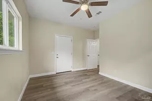 2303 N Spring St, Pensacola, FL 32501 - Photo 16