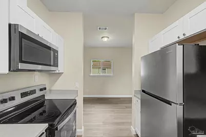 2303 N Spring St, Pensacola, FL 32501 - Photo 10