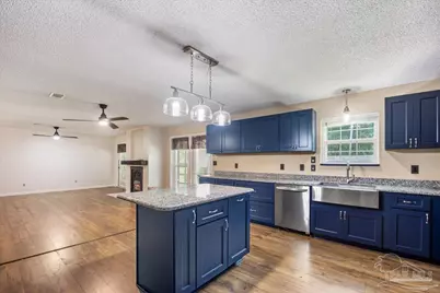 5637 Camellia Ave, Milton, FL 32570 - Photo 8