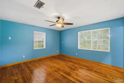 6107 Confederate Dr, Pensacola, FL 32503 - Photo 18